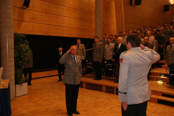 Meldung an Inspekteur Heer Generalleutnant Budde
